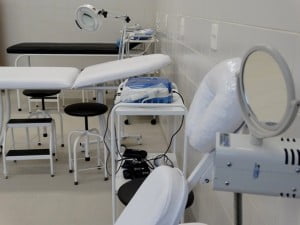 Laboratório de Estética e Cosmética: aulas práticas e formação profissional de excelência 